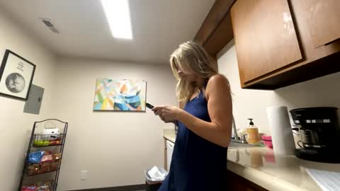 jessimayi online show from 7, 10, 2025