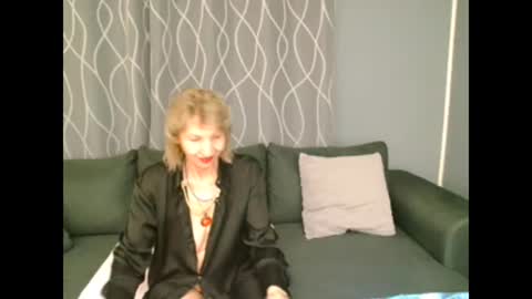 Snapshot of jessy_curt chatting on 9, 3, 2025 jessy curt online show from 9, 3, 2025