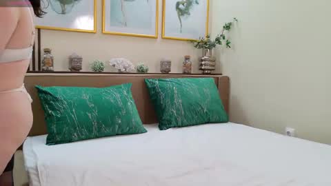 Francesca online show from 10, 2, 2025