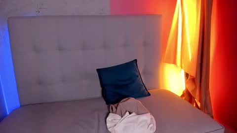 Jessy Morgan online show from 3, 3, 2025