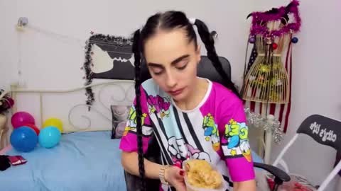 Jessy online show from 2, 1, 2025