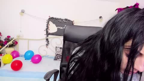 Jessy online show from 2, 1, 2025