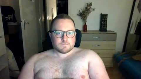 Snapshot of jeuneloup92 chatting on 15, 1, 2026 jeuneloup92 online show from 15, 1, 2026