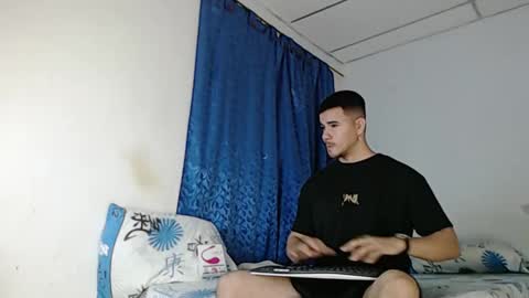 Juan David online show from 13, 2, 2025