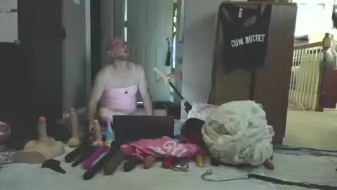 Snapshot of jghosty69 chatting on 12, 10, 2025 Nasty Cumslut online show from 12, 10, 2025