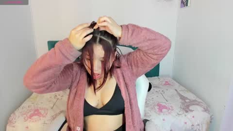 Snapshot of jhiinny_brownn chatting on 8, 2, 2025 Jhiinny online show from 8, 2, 2025