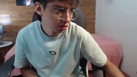 Snapshot of jhoellx chatting on 4, 10, 2025 Jhoel online show from 4, 10, 2025