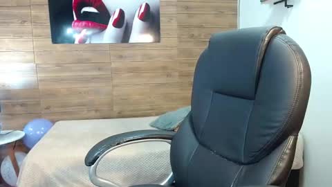 Snapshot of jhoellx chatting on 11, 10, 2025 Jhoel online show from 11, 10, 2025