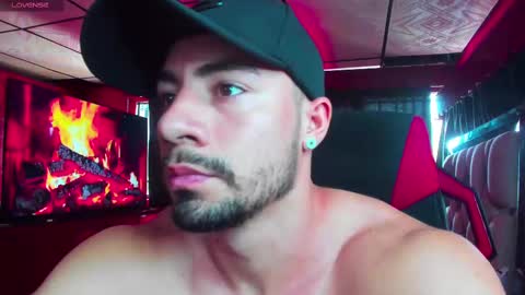 Jhojan Strong  online show from 24, 2, 2025