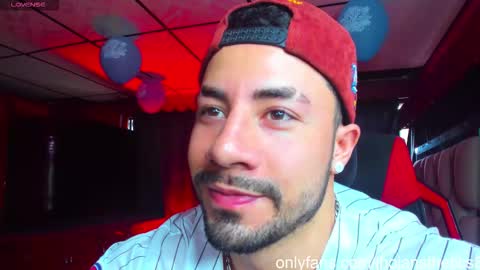 Jhojan Strong  online show from 8, 10, 2025