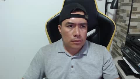 jhonatan_morales_s online show from 7, 10, 2025