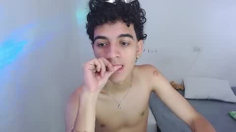 jhonay__cute online show from 12, 7, 2026