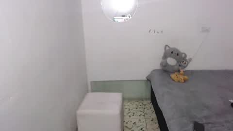 jhonay__cute online show from 17, 7, 2026