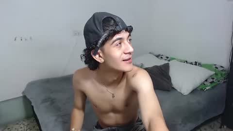 jhonay__cute online show from 23, 7, 2026
