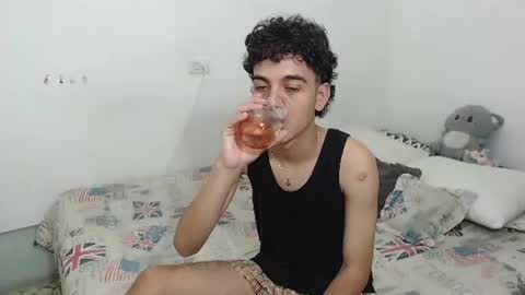 jhonay__cute online show from 1, 8, 2026