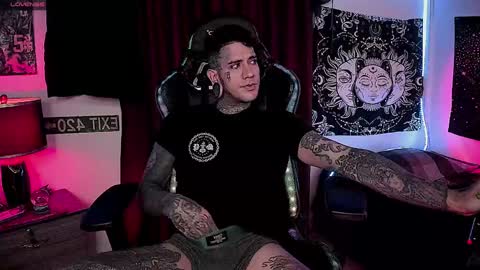 jhonny_ackerman online show from 4, 12, 2024