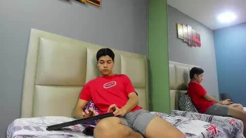 Snapshot of jhonny_saenz chatting on 15, 10, 2025 Jhonny online show from 15, 10, 2025