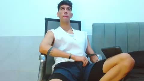 Snapshot of jhony_sex3 chatting on 21, 7, 2026 jhony_sex3 online show from 21, 7, 2026