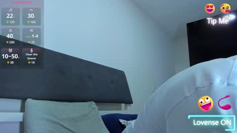 Jhony Alzate online show from 2, 2, 2025