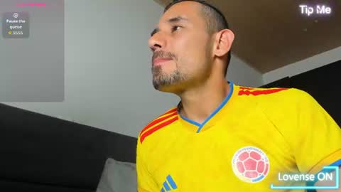 Jhony Alzate online show from 4, 7, 2026