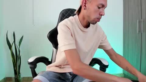 Jhors online show from 5, 10, 2025