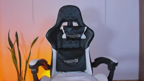 Jhors online show from 2, 11, 2025