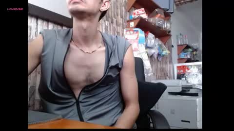 jhosuamoore2 online show from 18, 7, 2026