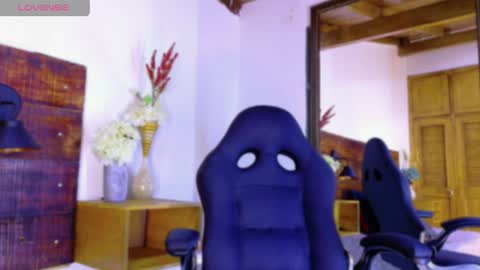 jhosuavega online show from 10, 4, 2026