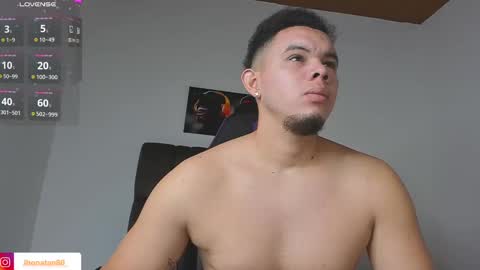 Jhonatan80  online show from 28, 9, 2025