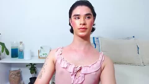 Jhuan Nhez online show from 16, 6, 2026