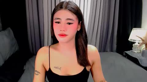 jhuliana_and_charles_room online show from 18, 11, 2025