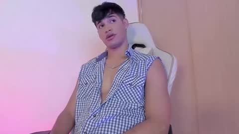 Jimmy Leeh online show from 7, 12, 2024