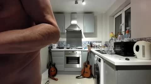 Jim Redgewell online show from 17, 12, 2025