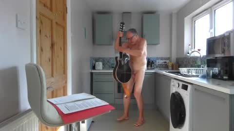 Snapshot of jimmybenido chatting on 20, 7, 2026 Jim Redgewell online show from 20, 7, 2026