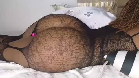 Snapshot of jinglefancypuff chatting on 11, 12, 2024 jinglefancypuff online show from 11, 12, 2024