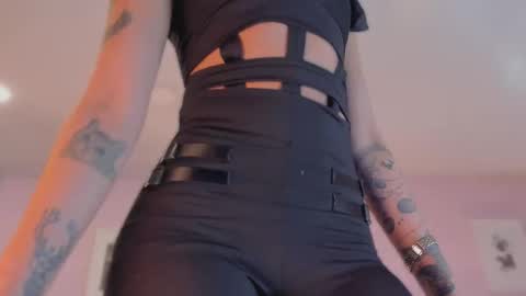 Jinx  online show from 16, 10, 2025