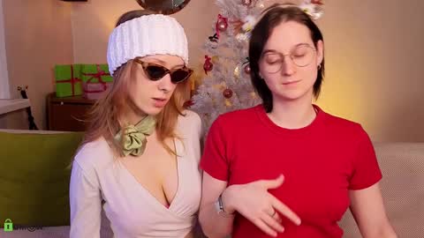 Hey Guys We are Julia ginger  Tina brunette online show from 20, 12, 2024