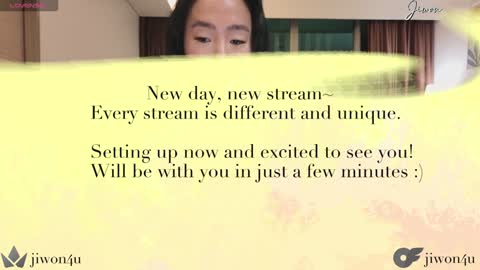 Jiwon online show from 25, 1, 2025