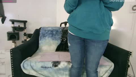 Snapshot of jjjust4fun1985 chatting on 27, 12, 2024 Nicole Allen online show from 27, 12, 2024