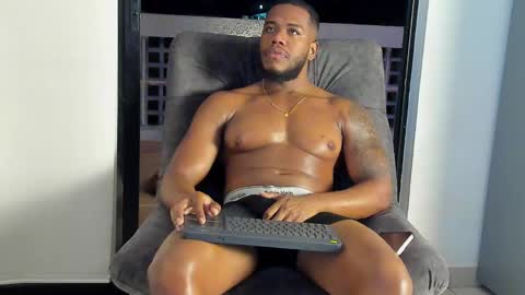 JOAN SAENZ online show from 14, 1, 2025