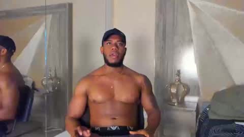 JOAN SAENZ online show from 29, 1, 2025