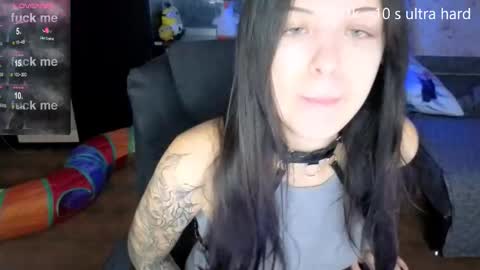 joan_wilson online show from 16, 9, 2025