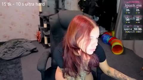 joan_wilson online show from 6, 10, 2025