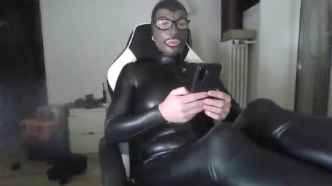 Snapshot of joanesxfree chatting on 17, 10, 2025 The sweetest toy online show from 17, 10, 2025