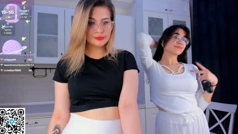 Snapshot of joangoulder chatting on 31, 1, 2025 Mia online show from 31, 1, 2025