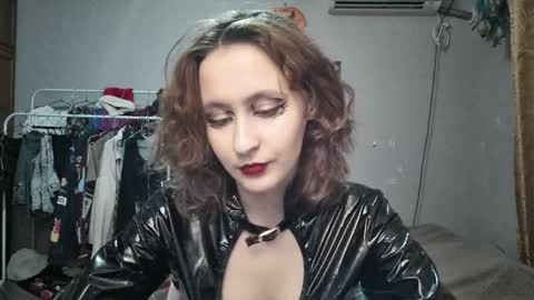 Joannatompson online show from 19, 1, 2025