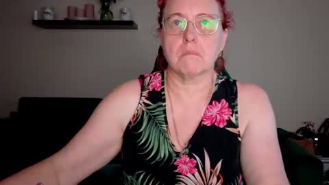 Snapshot of joannaandneighbour chatting on 29, 6, 2026 Joanna and Greg online show from 29, 6, 2026