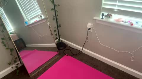 JoJo 3   online show from 6, 3, 2025