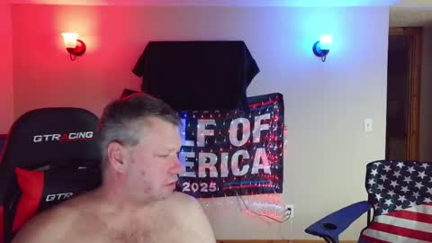 joejoe__ online show from 13, 4, 2026