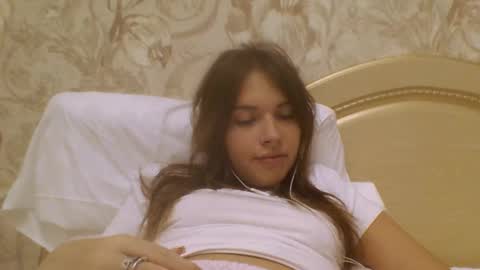 Jennifer online show from 23, 9, 2025